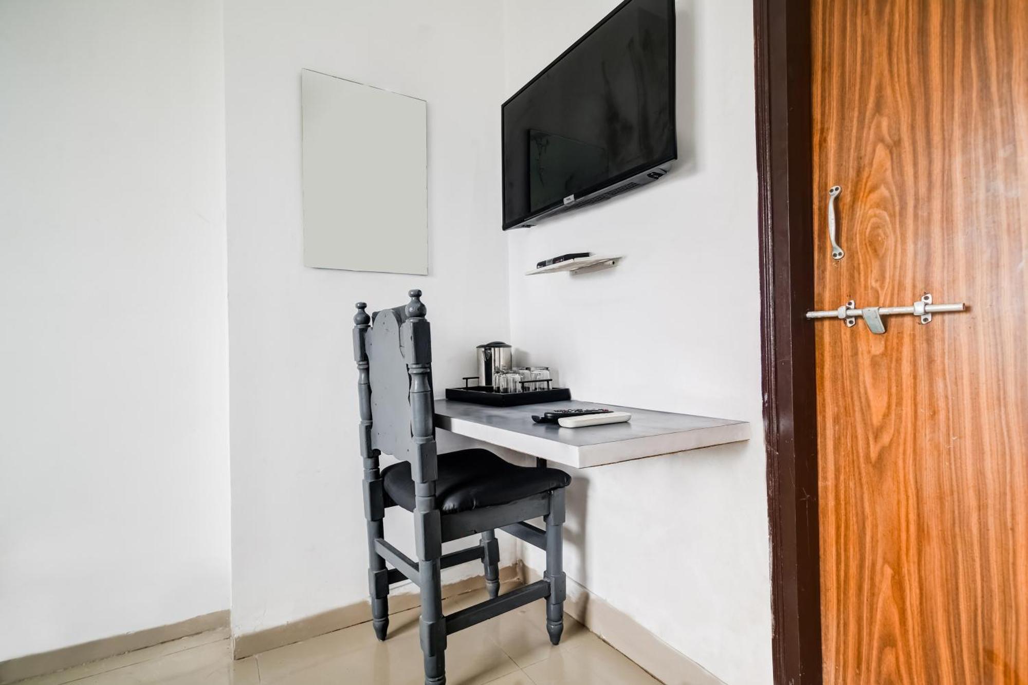 Super Hotel O Indraprasth Indore Eksteriør bilde